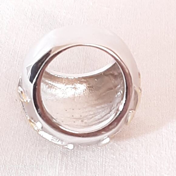 Jumbo Silver Tone Dome Ring Gold Tone Floral Overlay - Picture 6 of 7